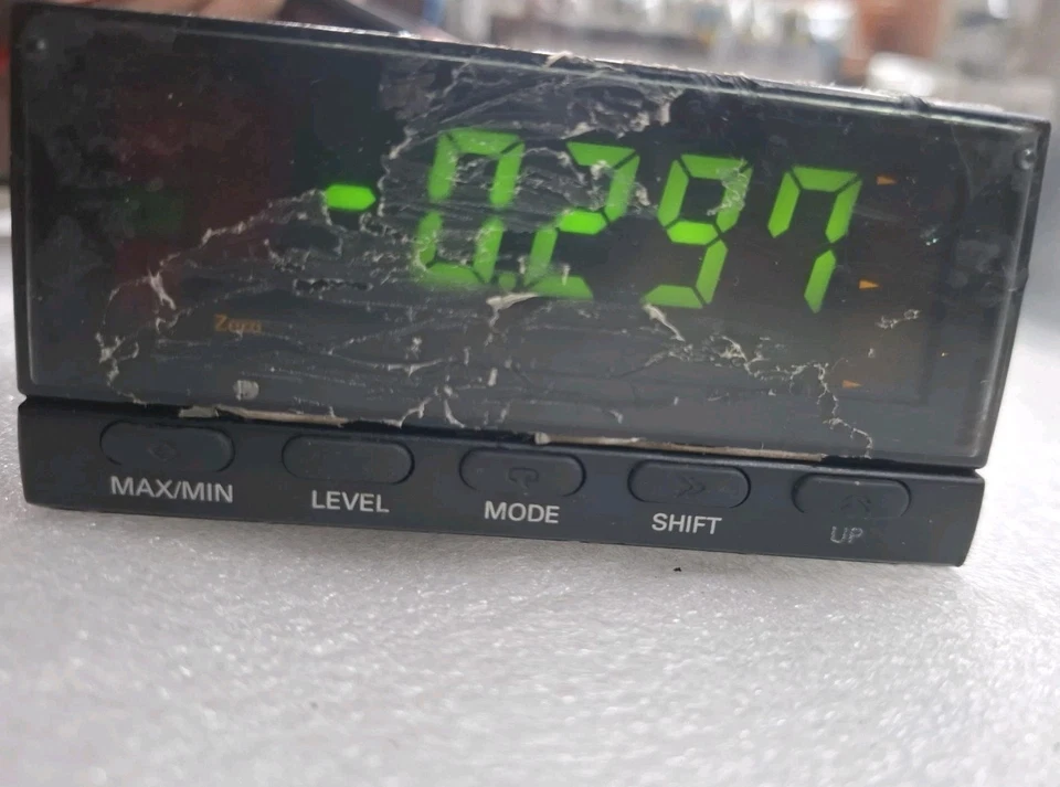 OMRON K3HB-VLC-L1B1-502 DIGITAL PANEL METER 24V AC/DC